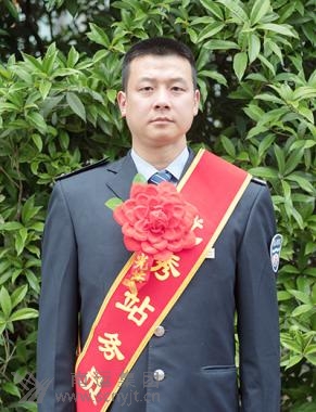 07.城北车站--杨大为.jpg