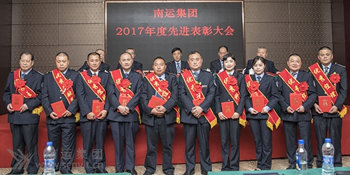 标兵合影02.jpg